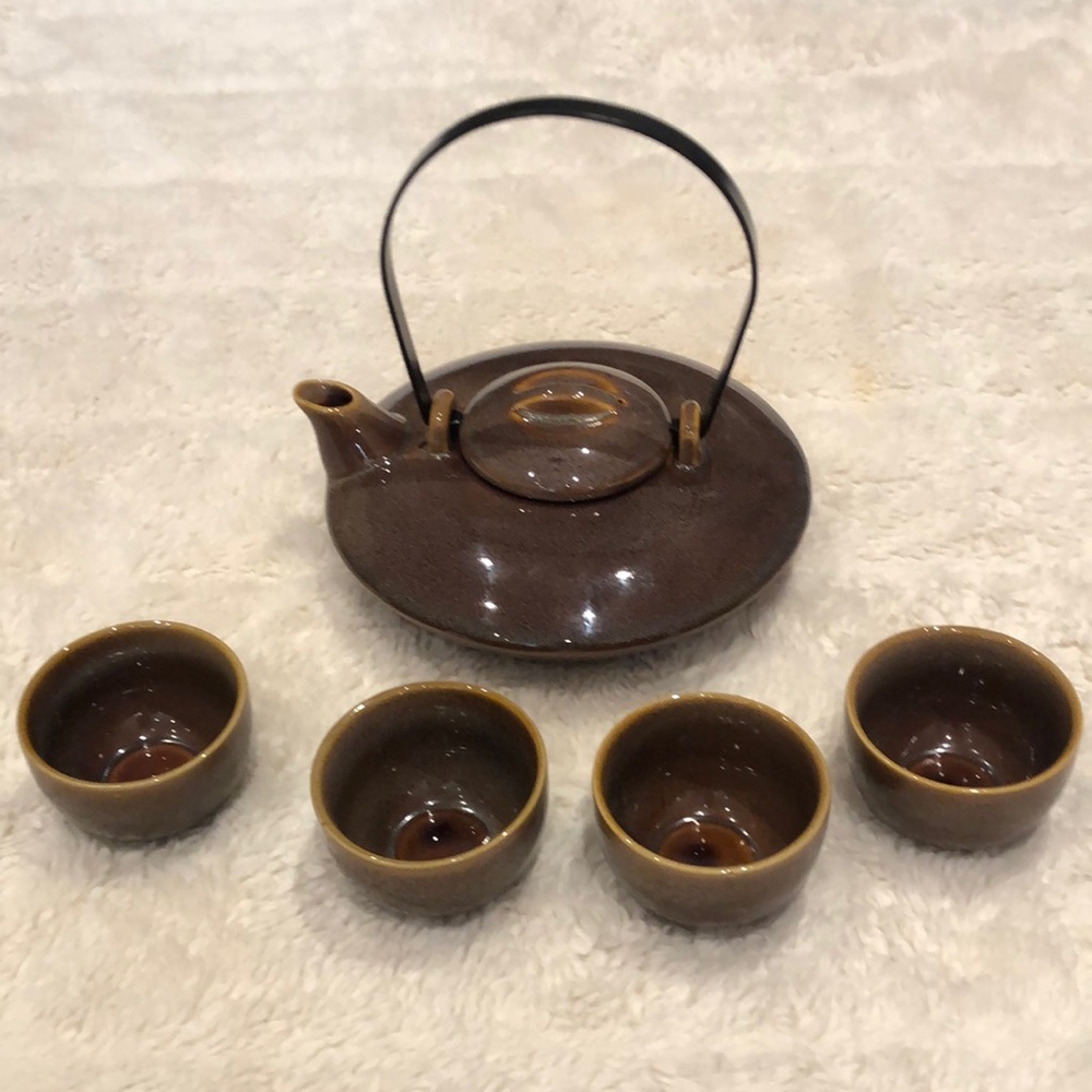 Bombay brown tea set NWOB !